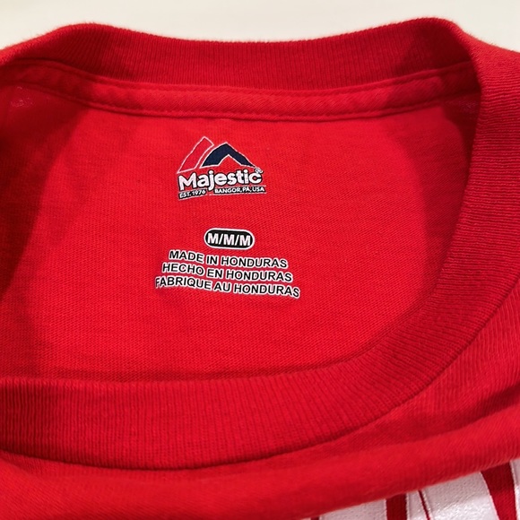 Detroit Red Wings Tee. Size: Medium - Picture 4 of 4